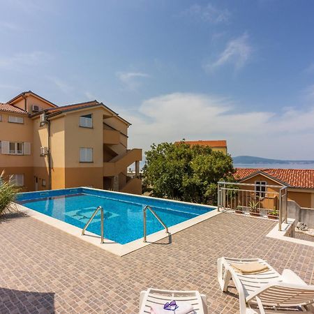 Apartmani Jarić Novi Vinodolski Bagian luar foto