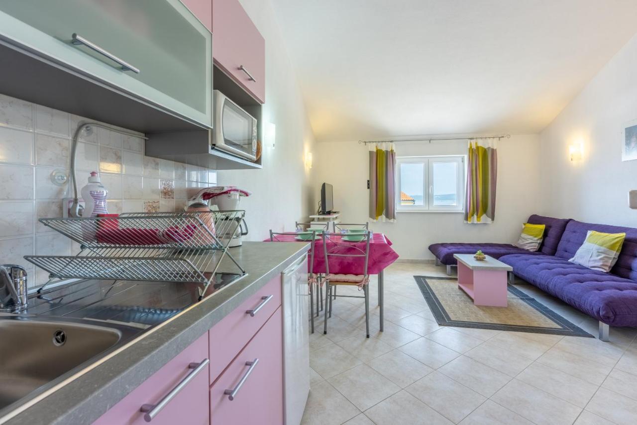 Apartmani Jarić Novi Vinodolski Bagian luar foto