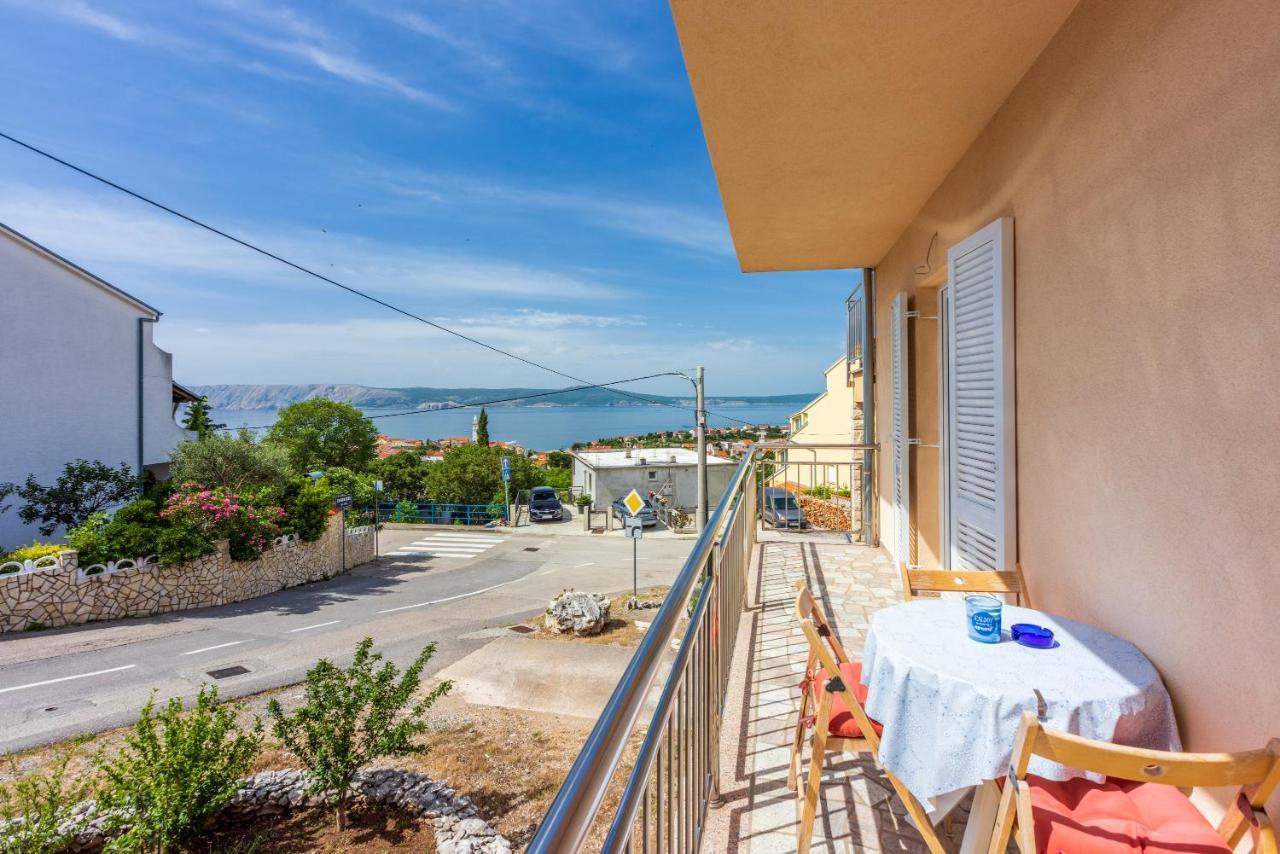Apartmani Jarić Novi Vinodolski Bagian luar foto
