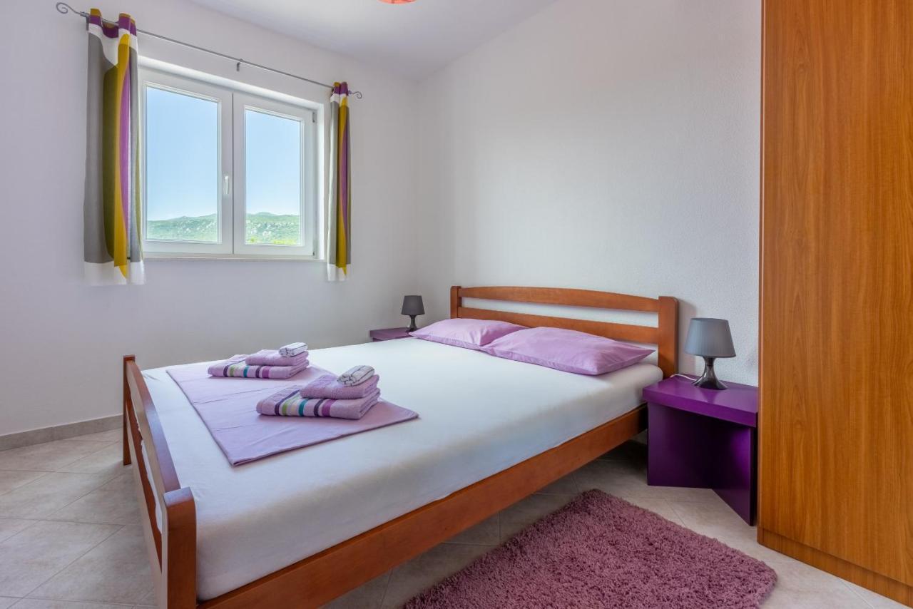 Apartmani Jarić Novi Vinodolski Bagian luar foto