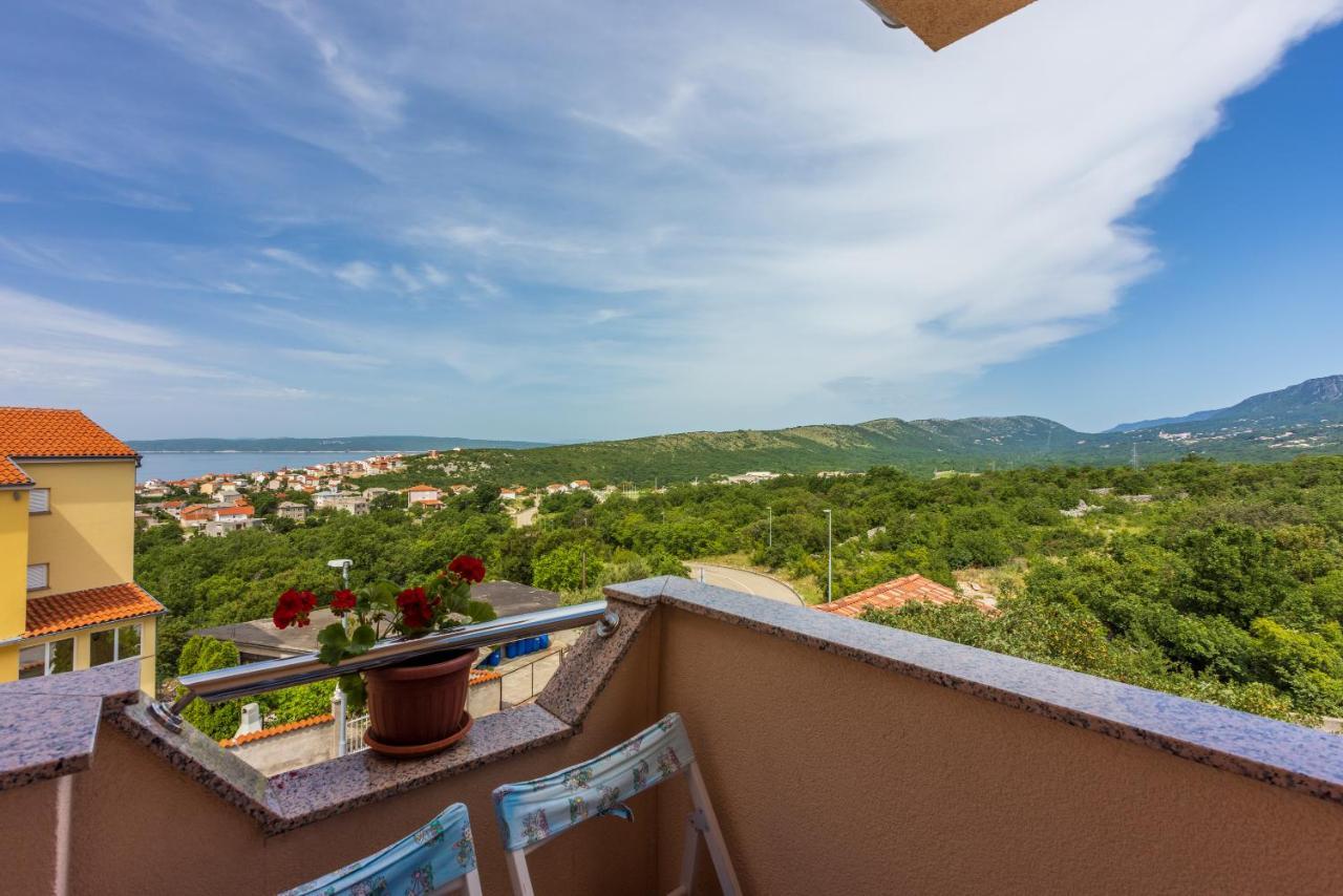 Apartmani Jarić Novi Vinodolski Bagian luar foto