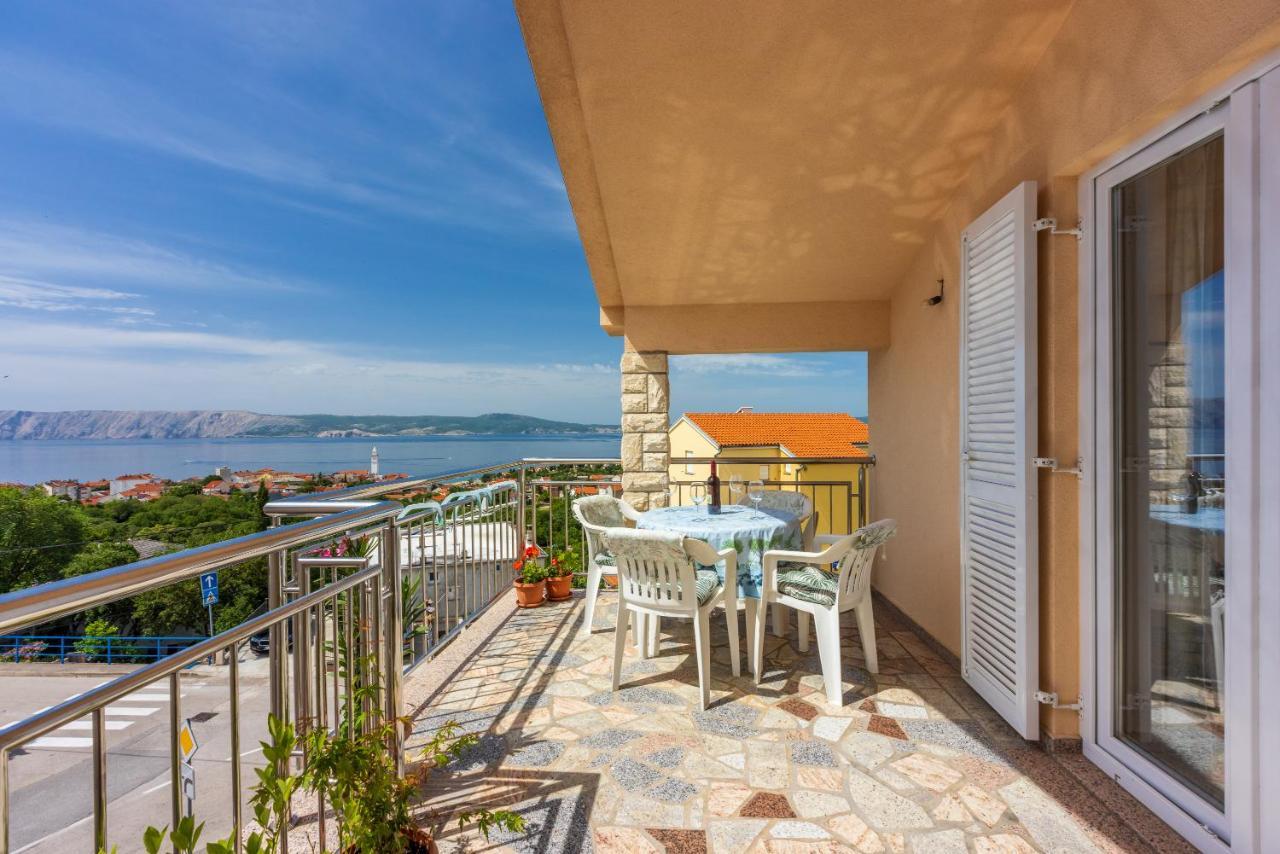 Apartmani Jarić Novi Vinodolski Bagian luar foto