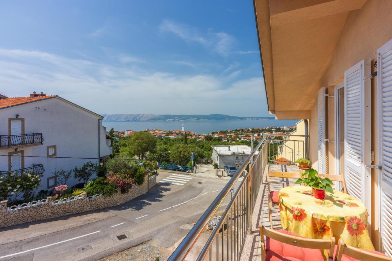 Apartmani Jarić Novi Vinodolski Bagian luar foto